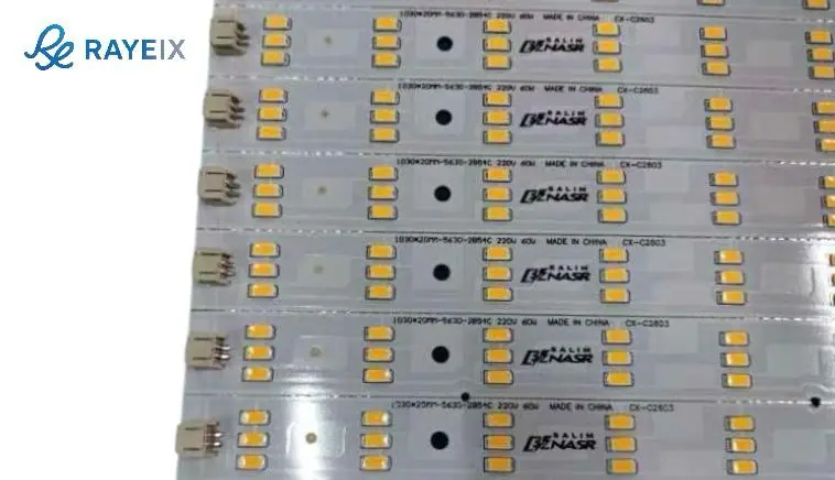 ‏‏‏‏شريحه / 108 لد / 1 متر / ابيض و ورم / دريفر بعلبه / 60W